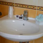 Отель Carolin 3*