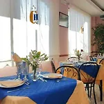 Отель Carolin Римини