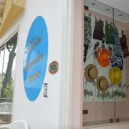 Carolin Hotel