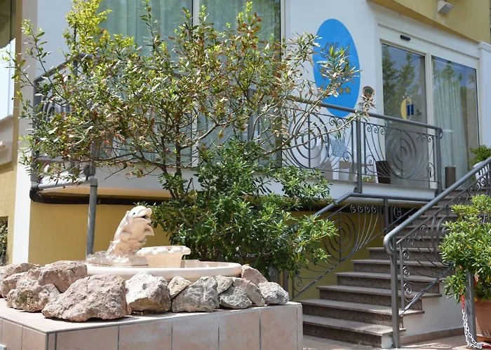 Carolin 3* רימיני