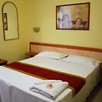 Carolin Hotel