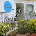 Hotel Carolin