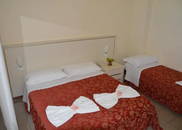 Hotell Carolin 3*